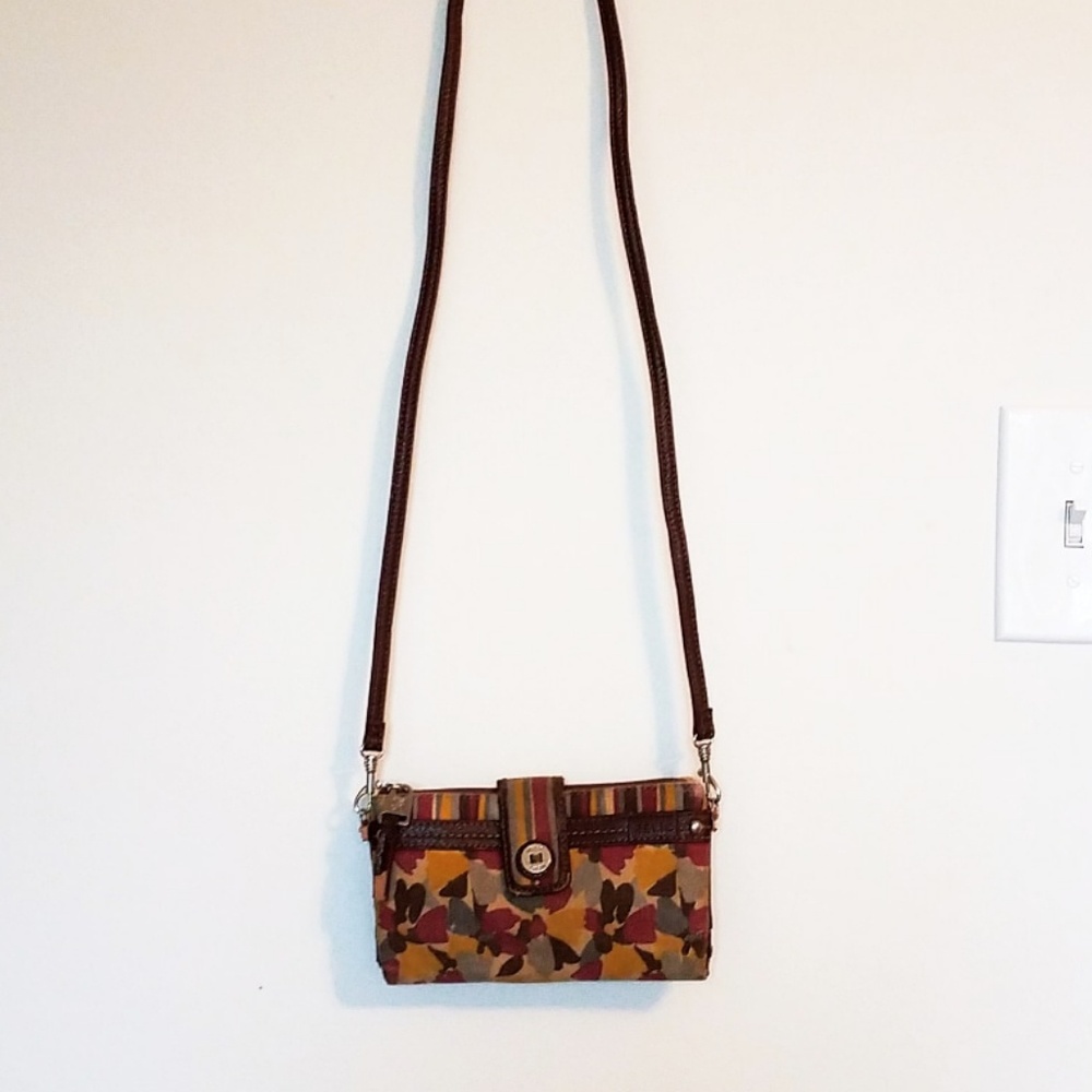 Relic Crossbody Wallet